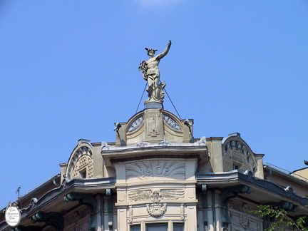 Ljubljana building statue